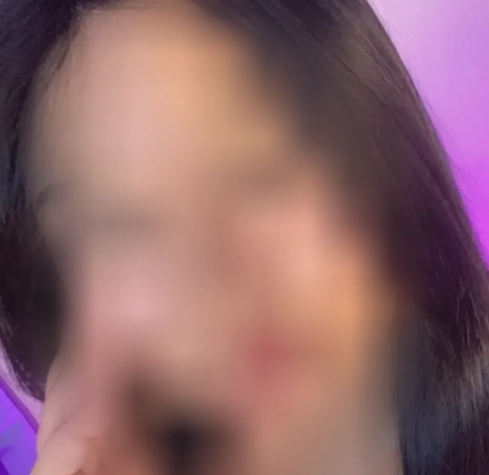 Amelia, 26