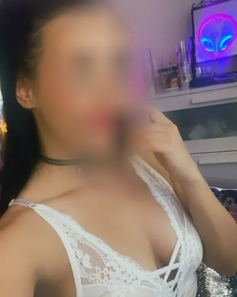 Shannon, 21